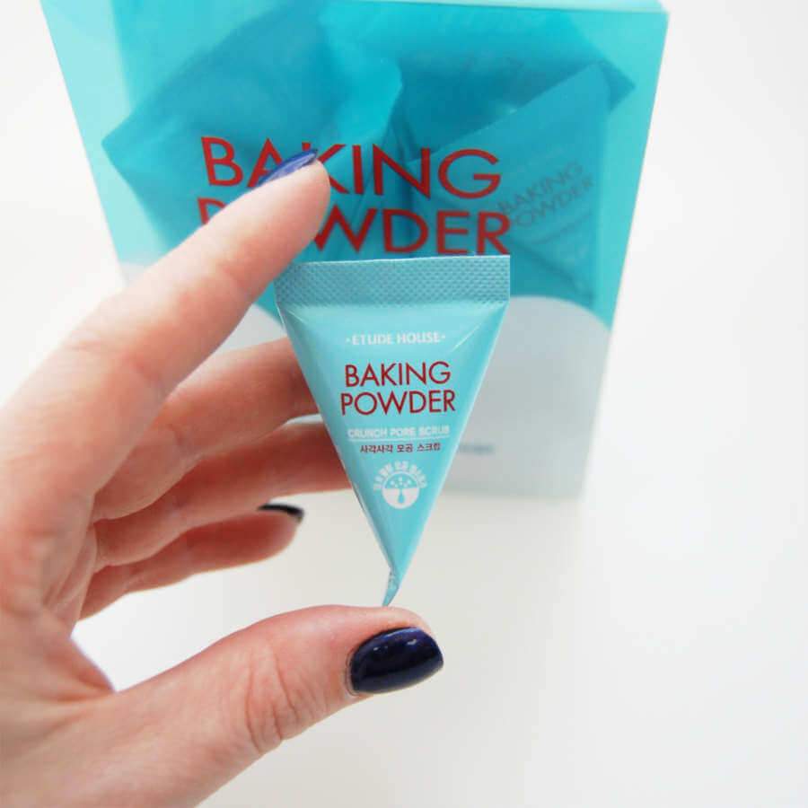 Etude House Baking Powder Crunch Pore Scrub Minoustore